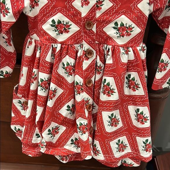 SweetHoney Toddler Girl Red Cream Long Sleeve Pockets Floral Rose Dress Size 18M - Picture 3 of 11